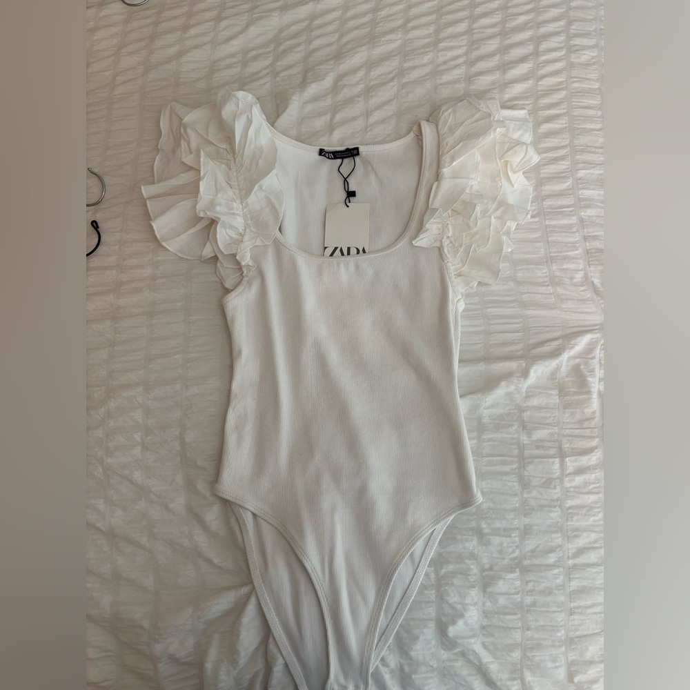 Zara White Ruffled Sleeve Bodysuit